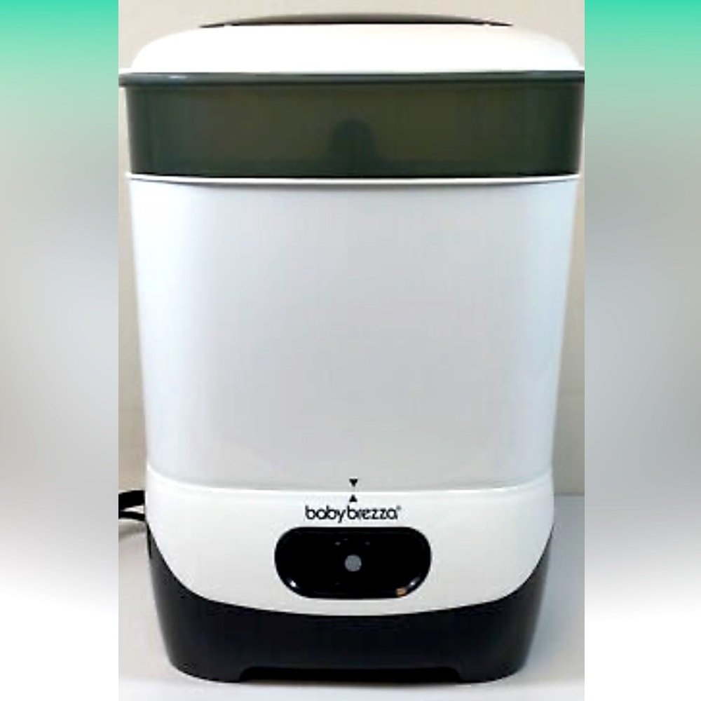 Baby breeza bottle sterilizer. Like new.
